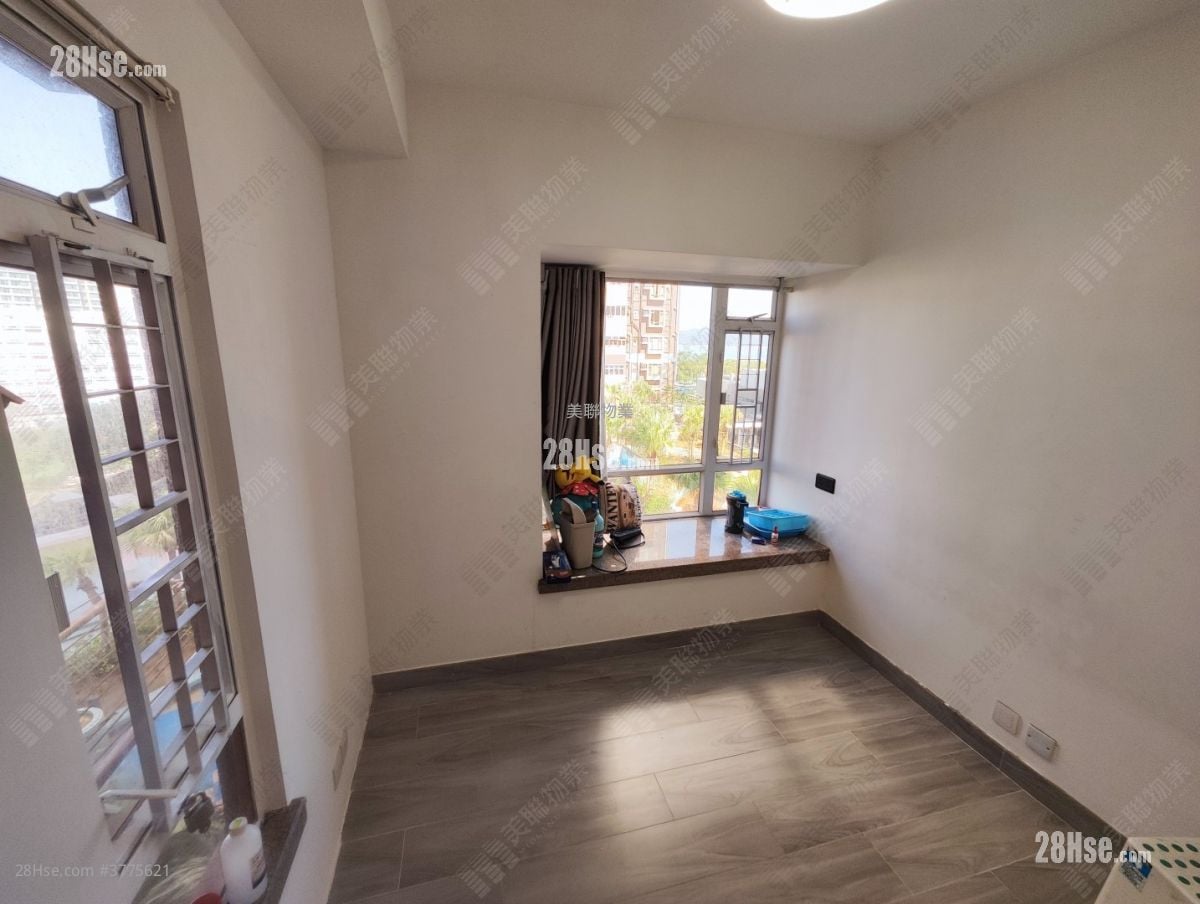 Sunshine City Sell 2 Bedrooms 404 ft²