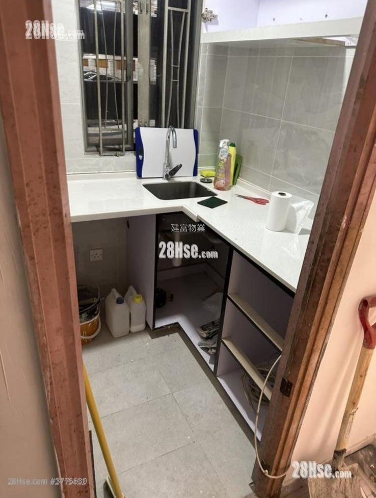 同發大廈 售盤 3 房 , 1 浴室 509 平方呎