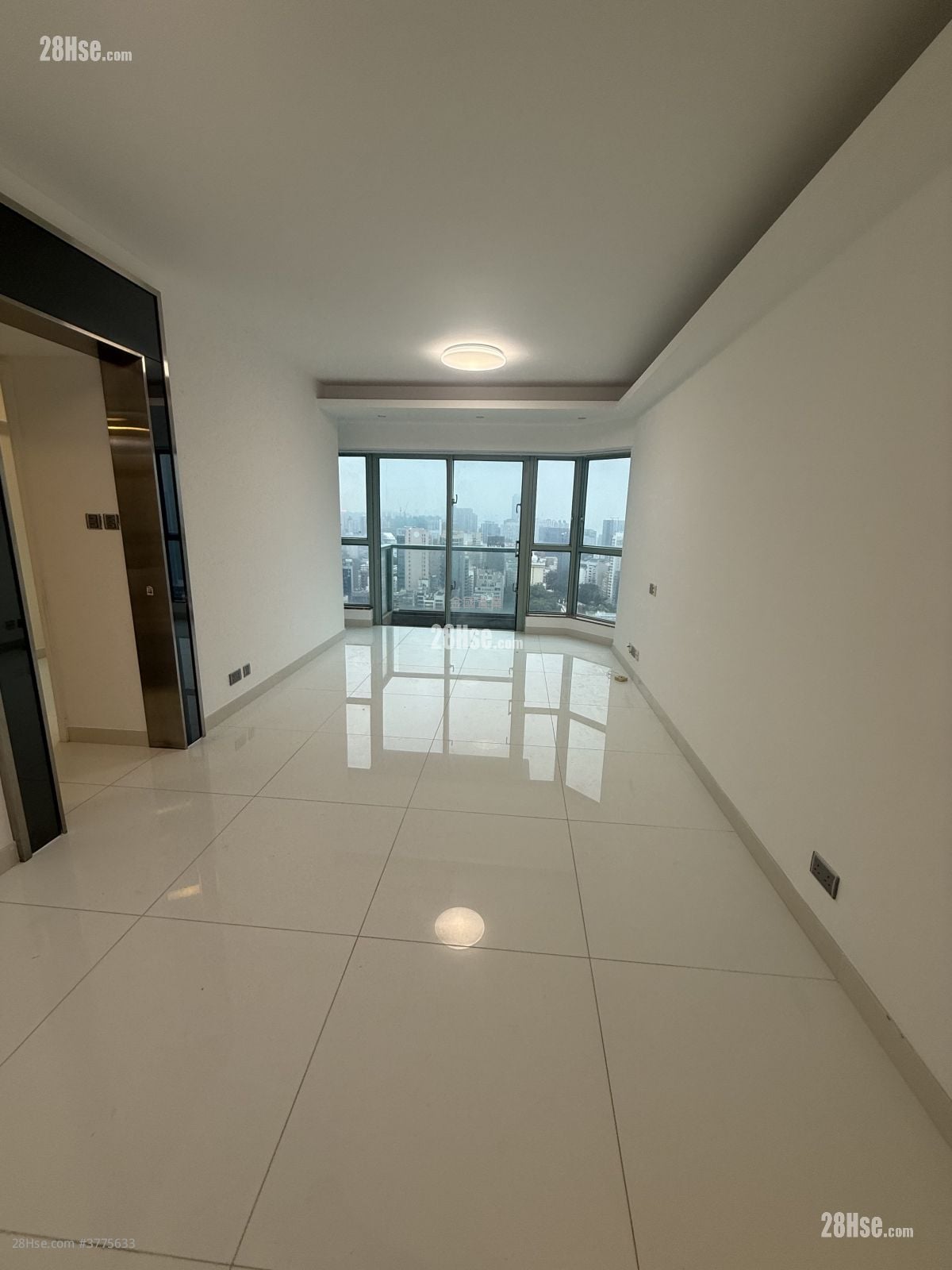 港景峰 售盘 3 房 , 2 浴室 785 平方尺