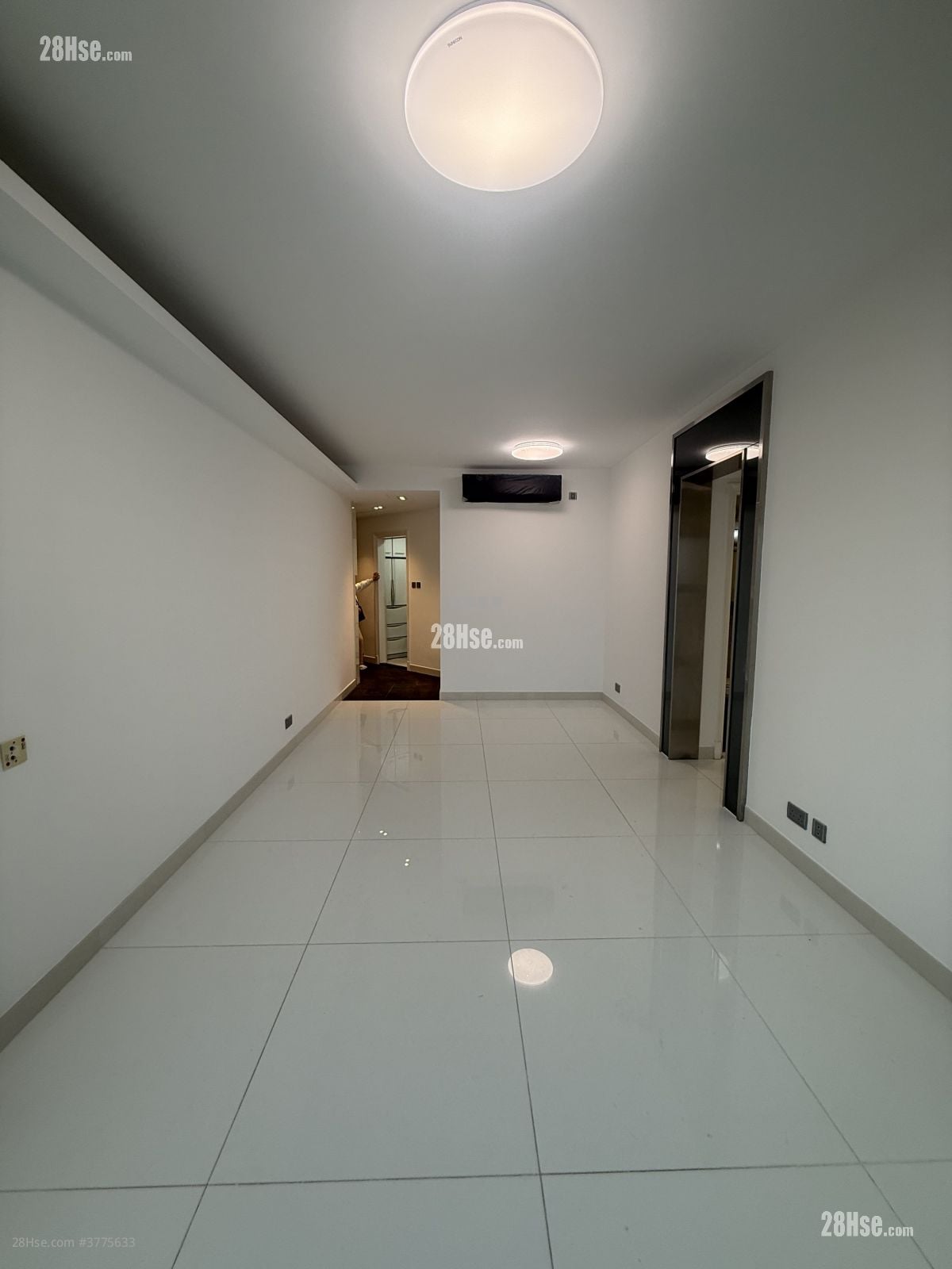 港景峰 售盘 3 房 , 2 浴室 785 平方尺