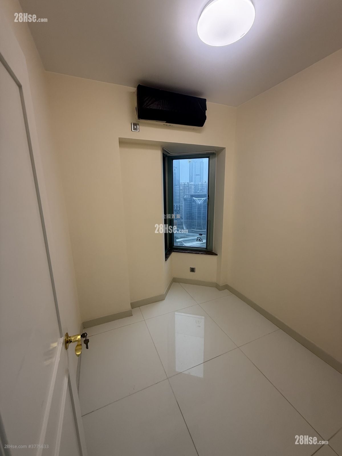 港景峰 售盘 3 房 , 2 浴室 785 平方尺