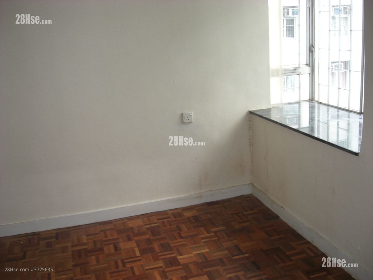 太古城 售盘 3 房 , 2 浴室 717 平方尺