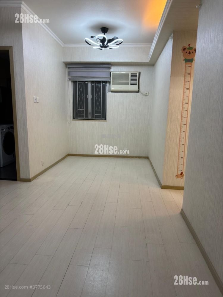 Prosper Centre Sell 3 Bedrooms 502 ft²