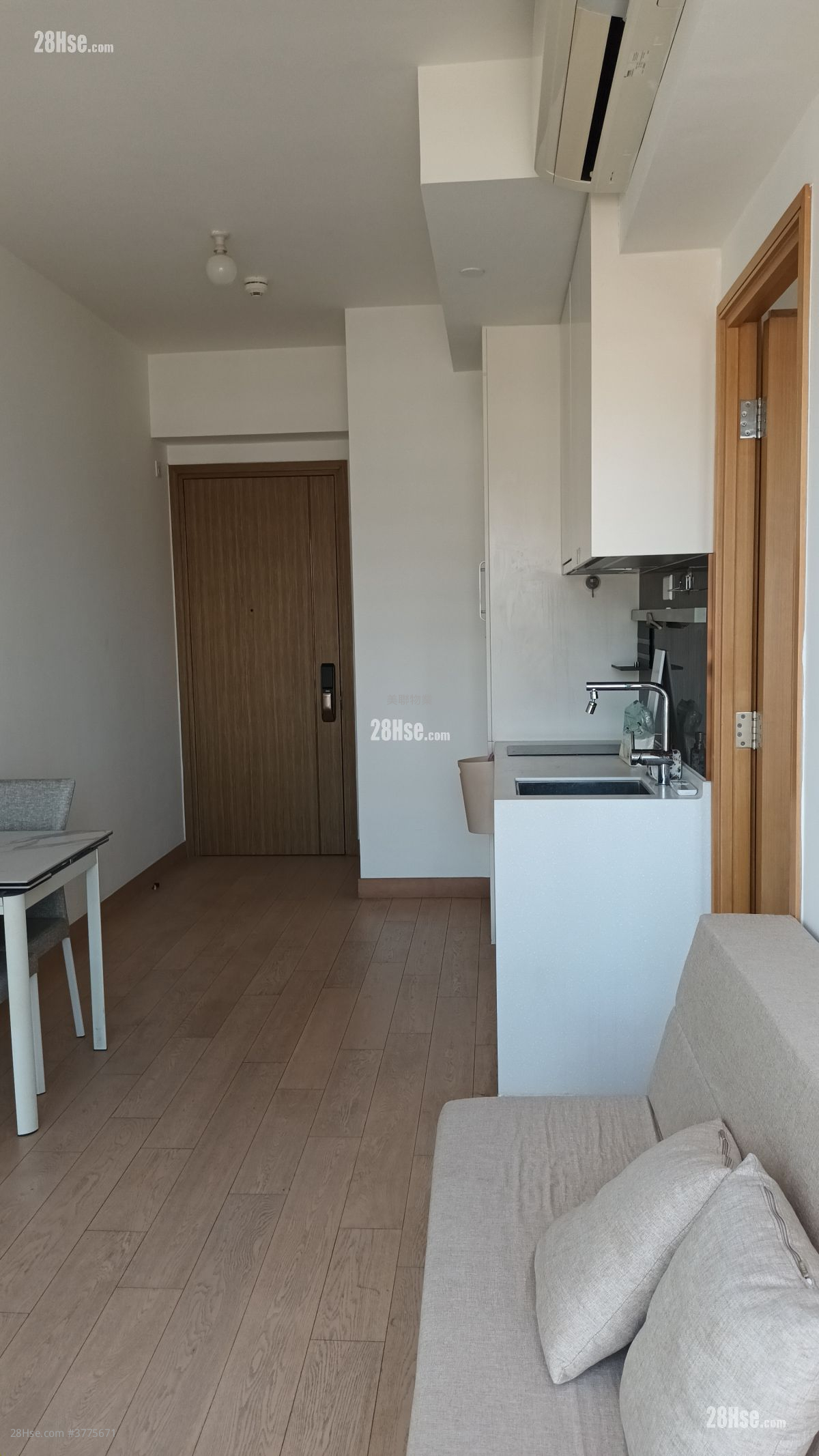 嘉汇 售盘 1 房 348 平方尺