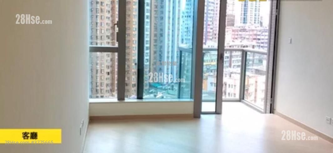 Grand Central Sell 3 Bedrooms 832 ft²