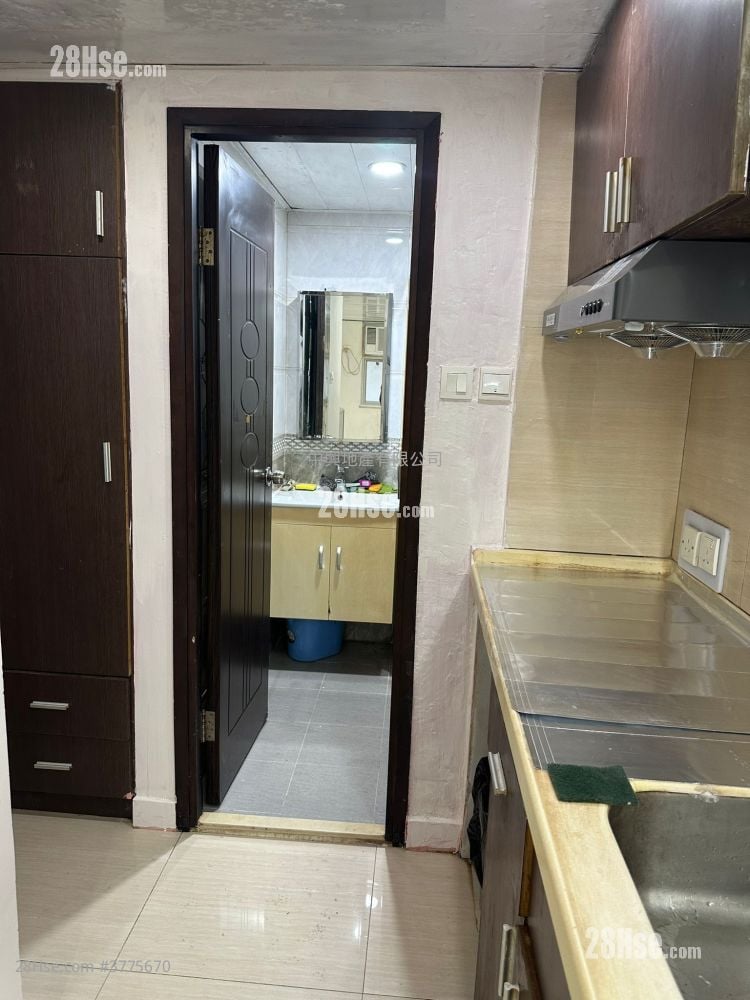 爵士花园 售盘 3 房 , 2 浴室 1,028 平方尺