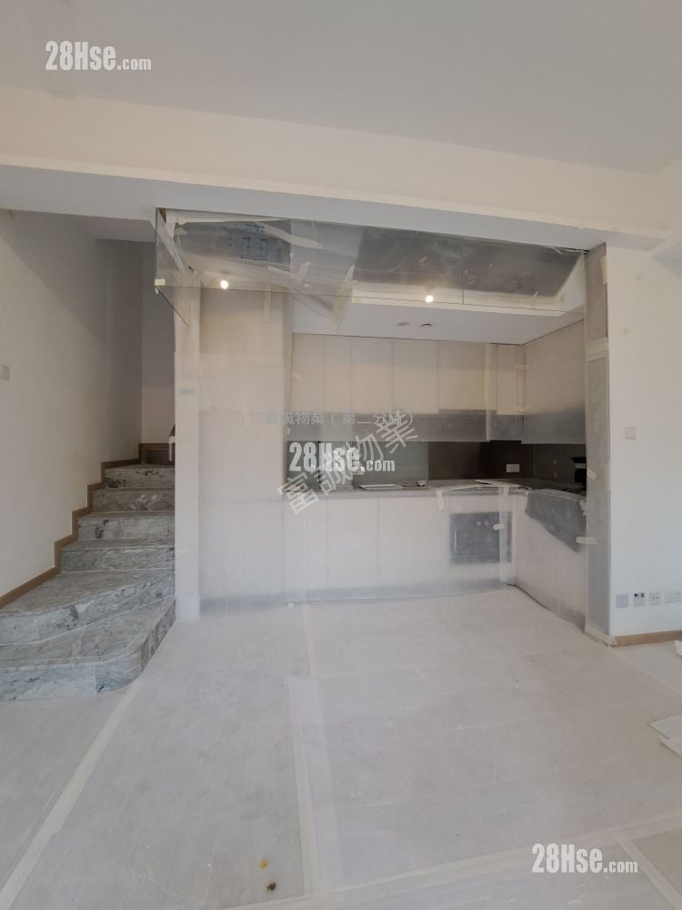 The Coast Line Rental 2 Bedrooms , 1 Bathroom 503 ft²