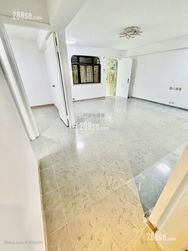 村屋 售盤 3 房 , 1 浴室 630 平方呎