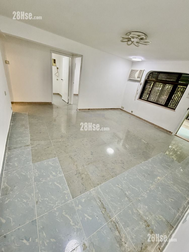 村屋 售盤 3 房 , 1 浴室 630 平方呎