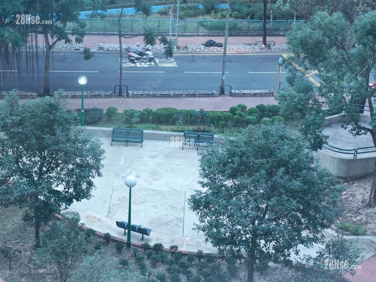 Wah Ming Est Sell 443 ft²