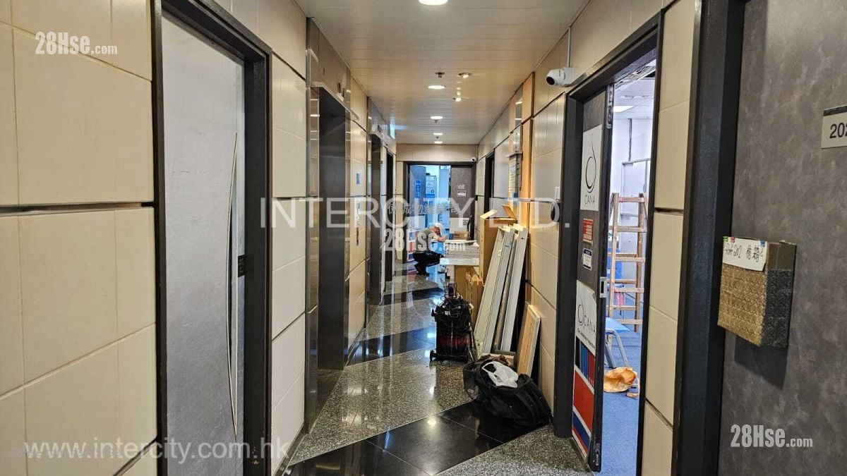 135 Bonham Strand Trade Centre Rental Studio