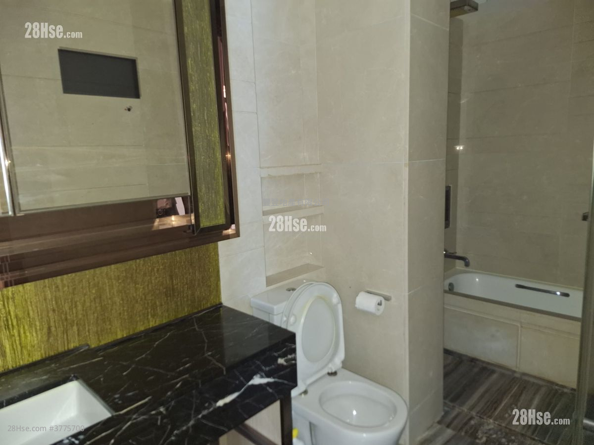 Imperial Kennedy Sell 1,259 ft²