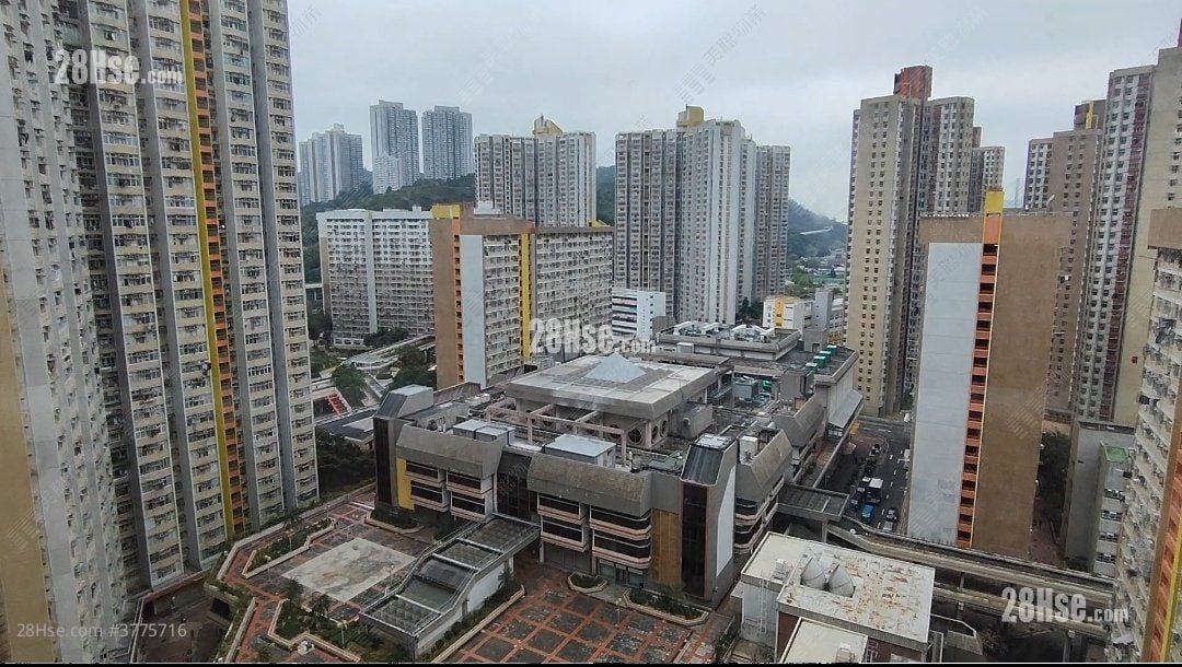 Ching Nga Court Sell 2 Bedrooms , 1 Bathroom 443 ft²