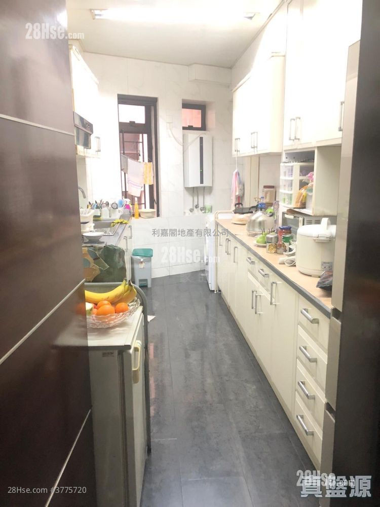 花园大厦 售盘 3 房 , 2 浴室 1,227 平方尺