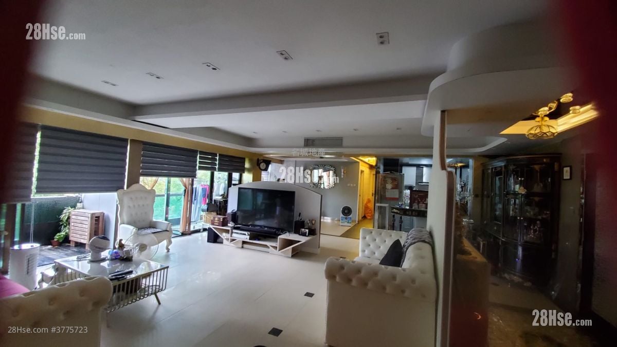 Lakeview Garden Sell 5+ Bedrooms , 4 Bathrooms 1,017 ft²