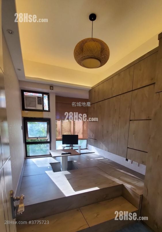 Lakeview Garden Sell 5+ Bedrooms , 4 Bathrooms 1,017 ft²