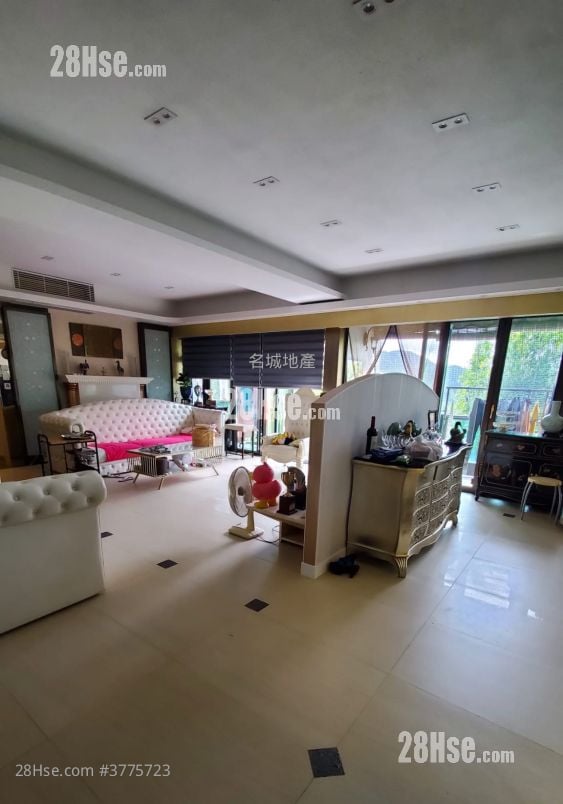 Lakeview Garden Sell 5+ Bedrooms , 4 Bathrooms 1,017 ft²