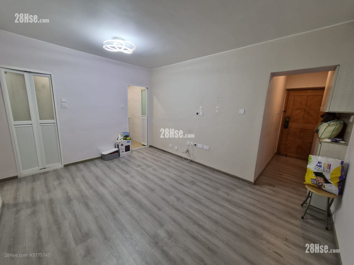 Carado Garden Sell 2 Bedrooms , 1 Bathroom 428 ft²