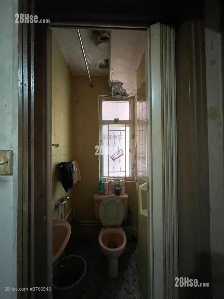 富裕大厦 售盘 1 房 , 1 浴室 240 平方尺