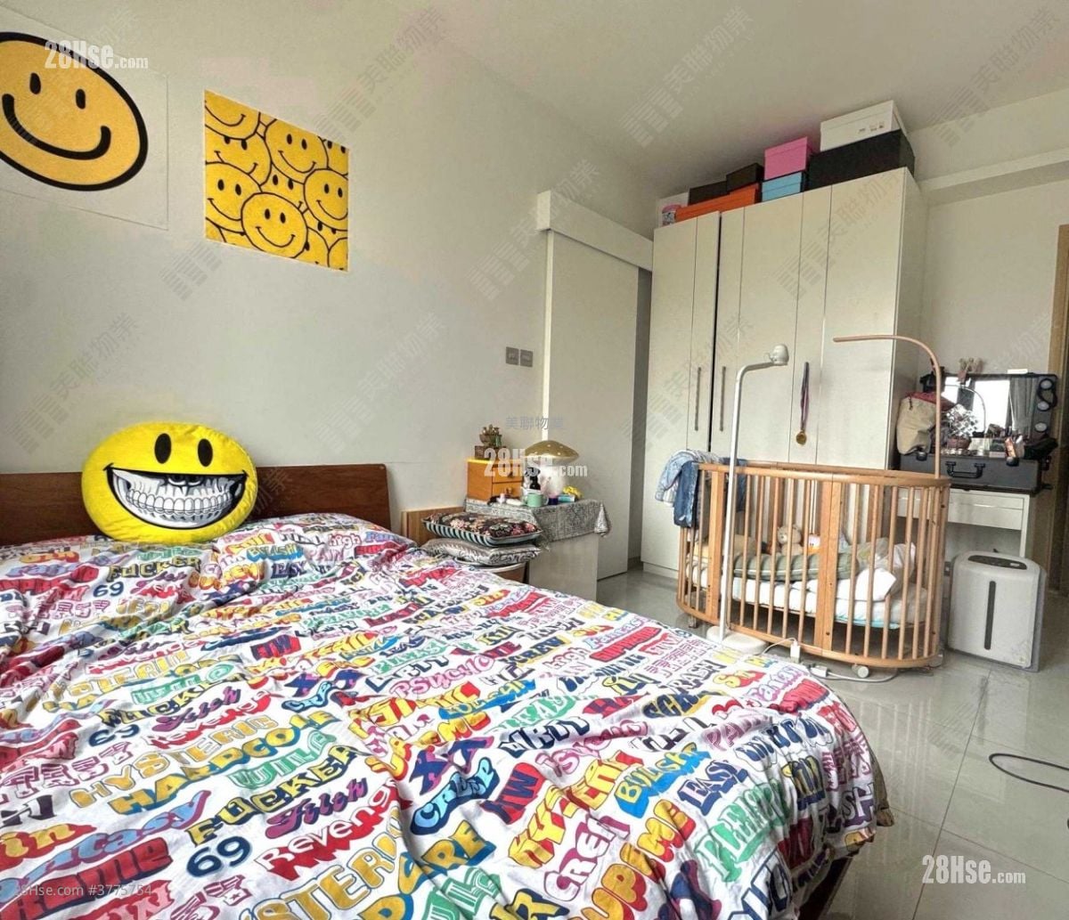 Woodcrest Hill Sell 3 Bedrooms 936 ft²