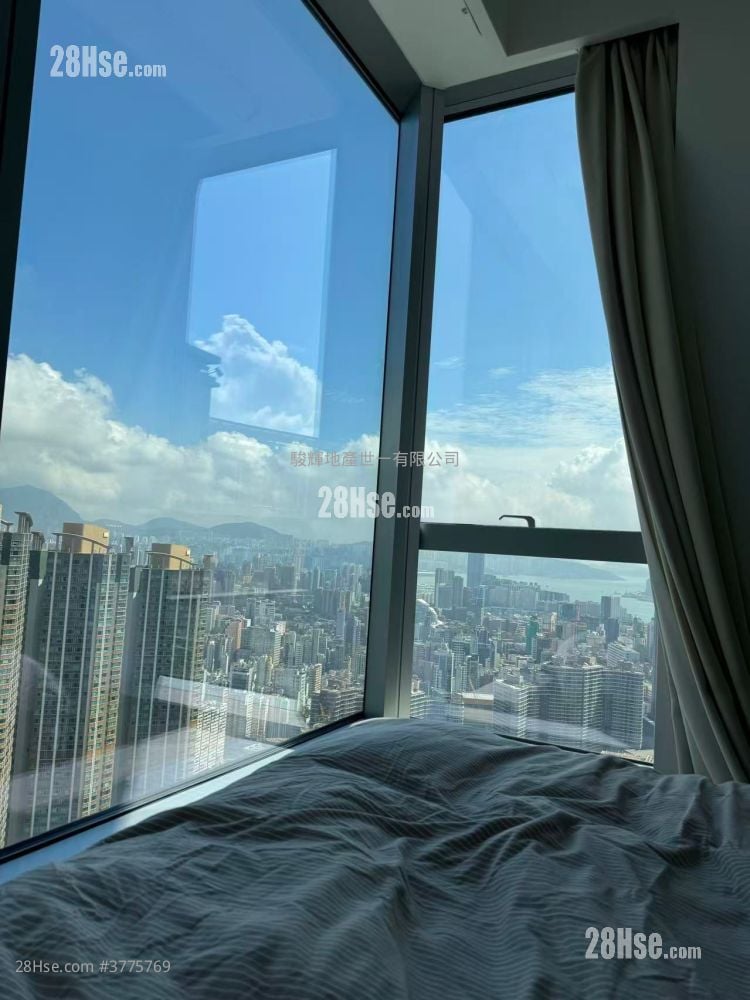 The Cullinan Sell 4 Bedrooms , 2 Bathrooms 1,396 ft²