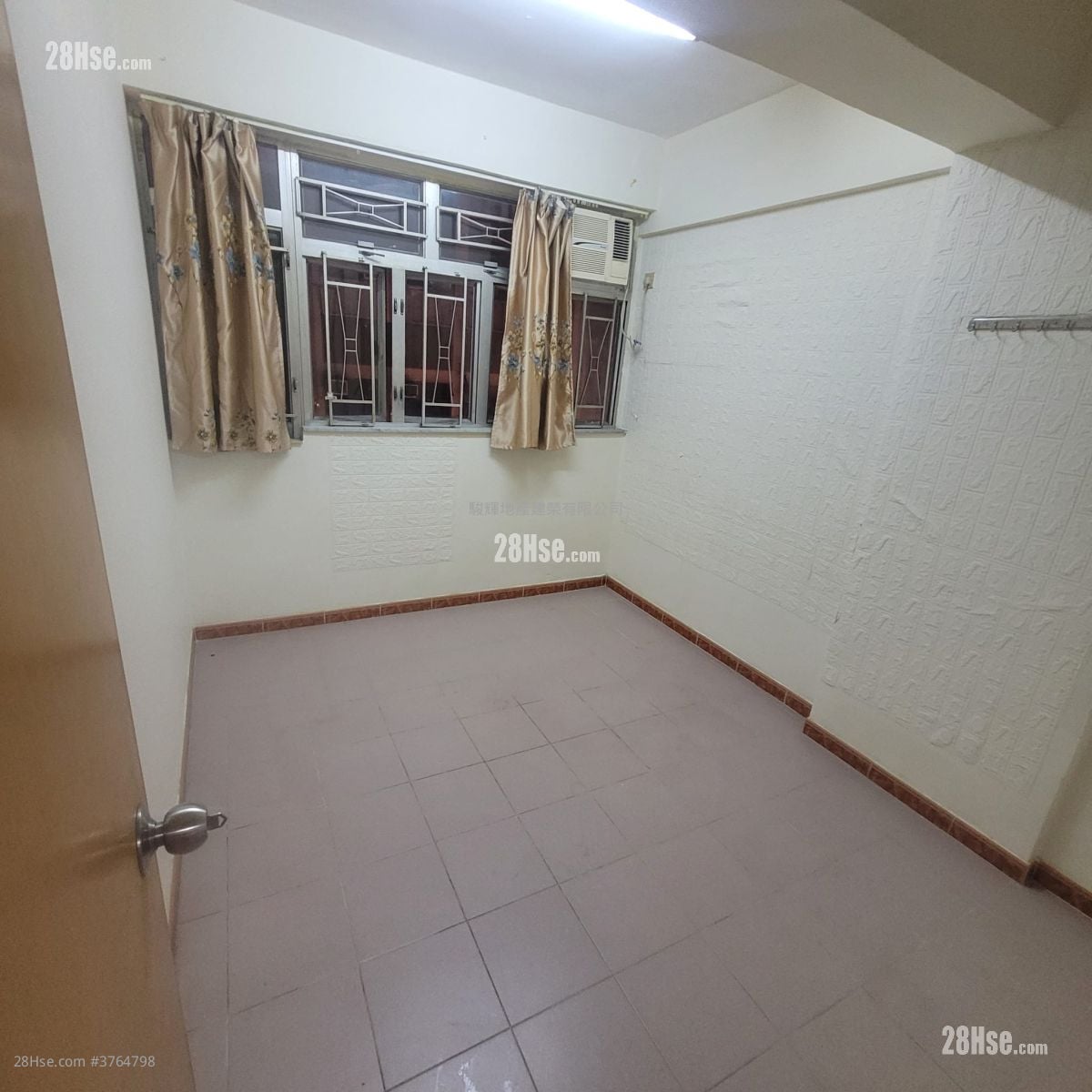 金宝大厦 租盘 2 房 , 1 浴室 250 平方尺