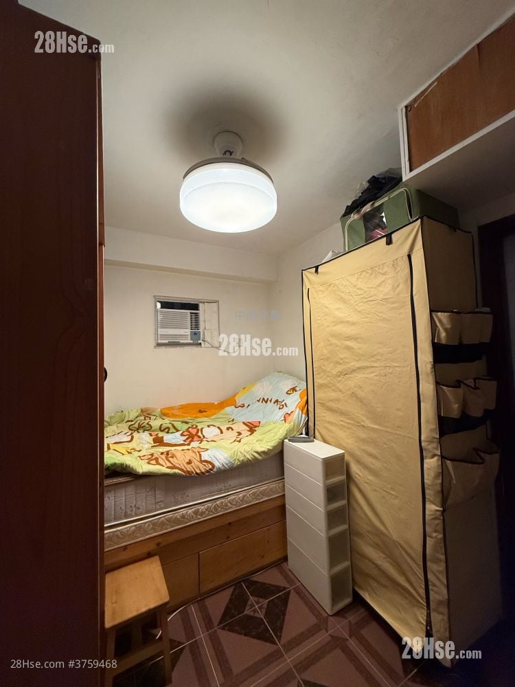 伟景花园 售盘 2 房 , 1 浴室 550 平方尺