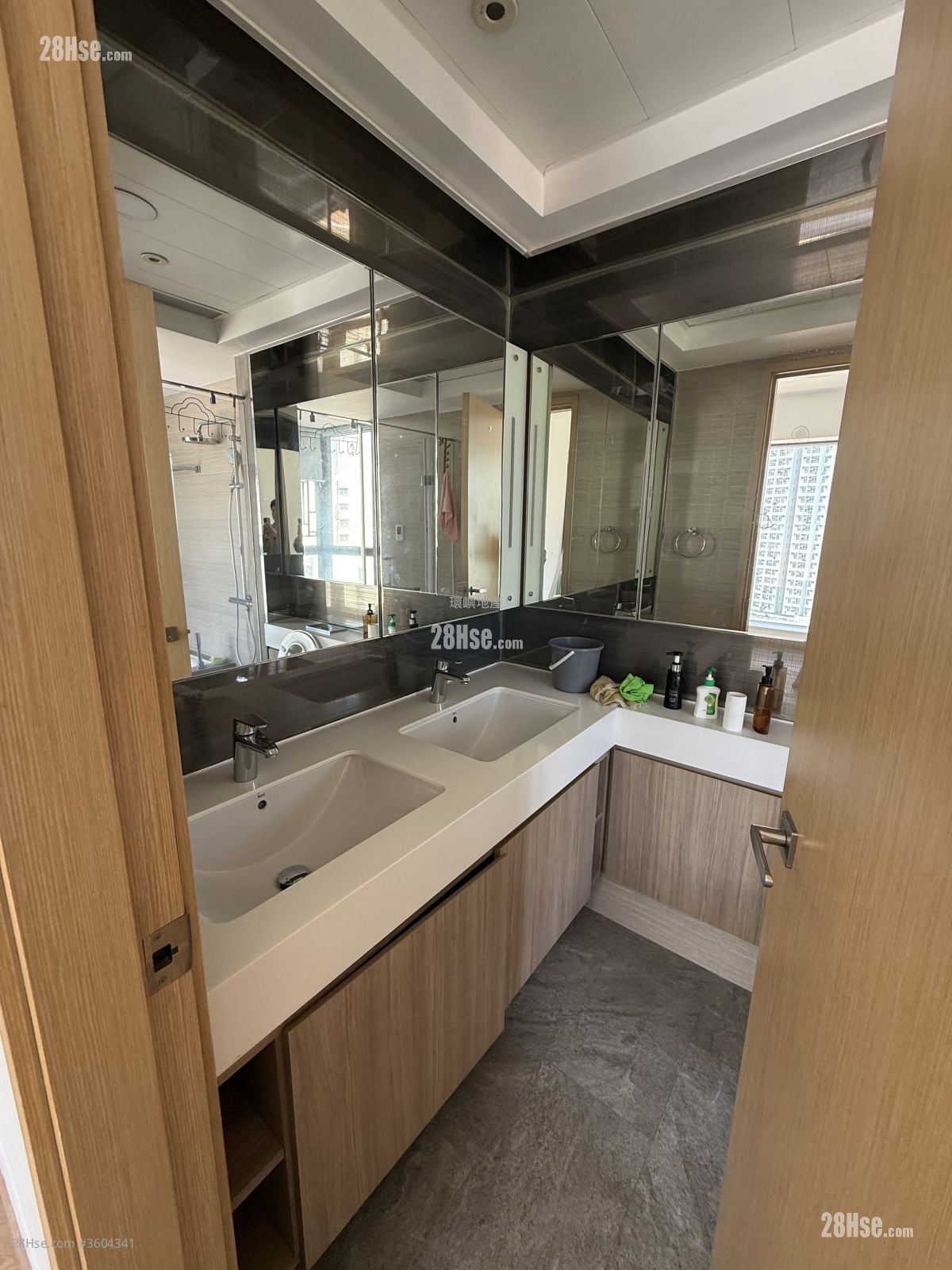 The Visionary Rental 4 Bedrooms , 4 Bathrooms 1,377 ft²