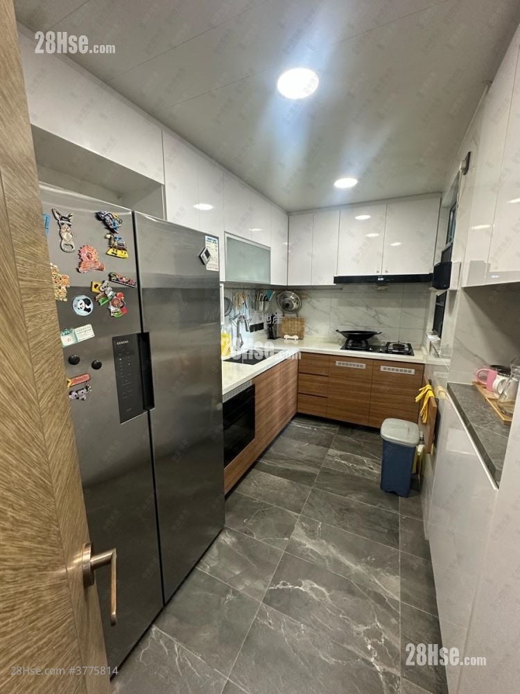 Woodland Crest Sell 3 Bedrooms 927 ft²