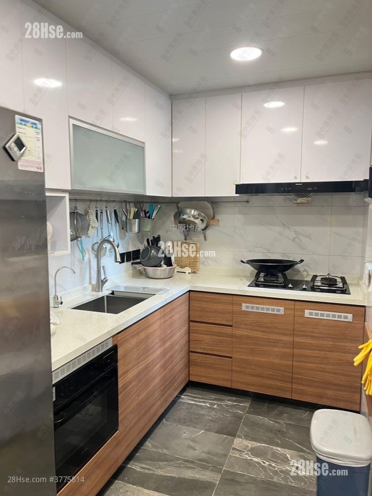 Woodland Crest Sell 3 Bedrooms 927 ft²