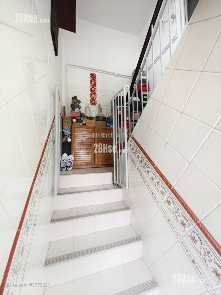 村屋 售盘 3 房 , 1 浴室 620 平方尺