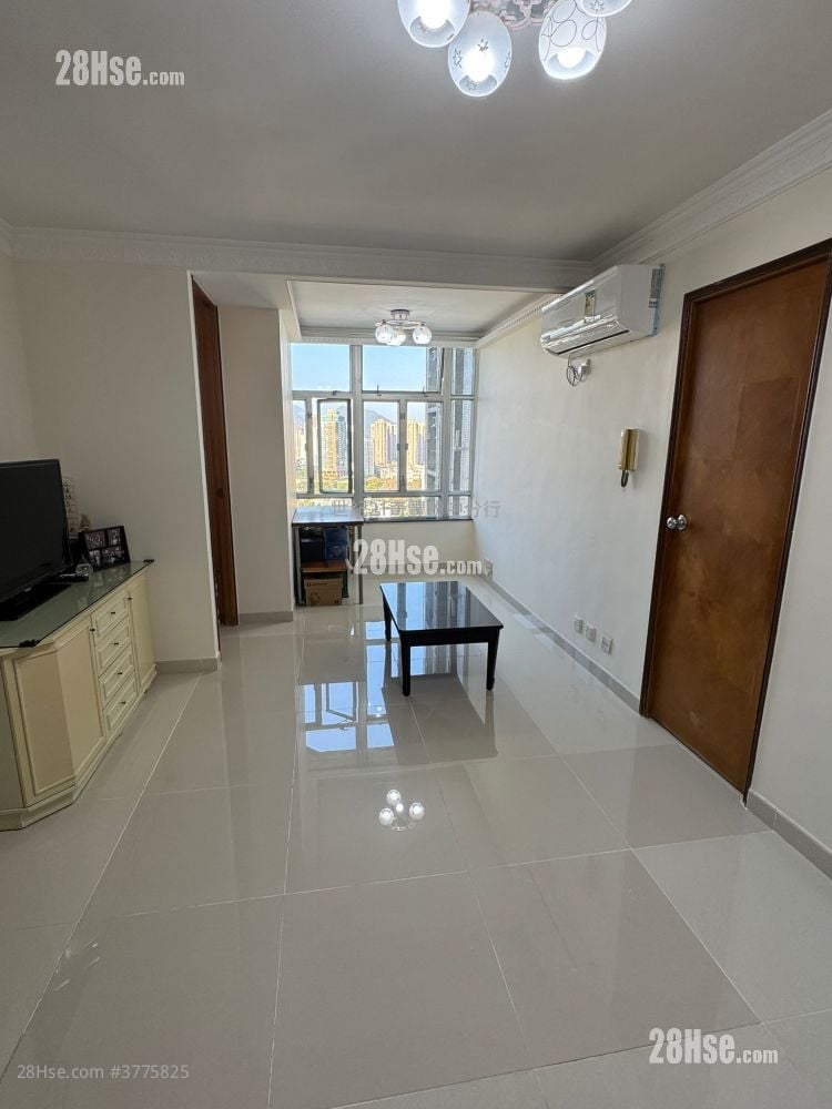 Shan Lai Court Sell 2 Bedrooms , 1 Bathroom