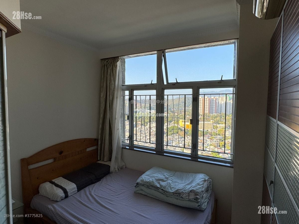 Shan Lai Court Sell 2 Bedrooms , 1 Bathroom