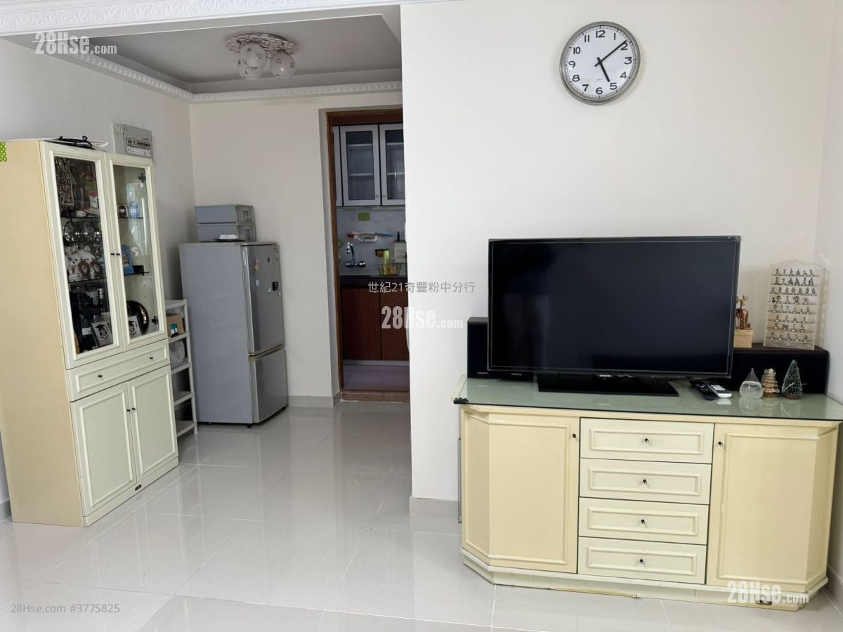 Shan Lai Court Sell 2 Bedrooms , 1 Bathroom