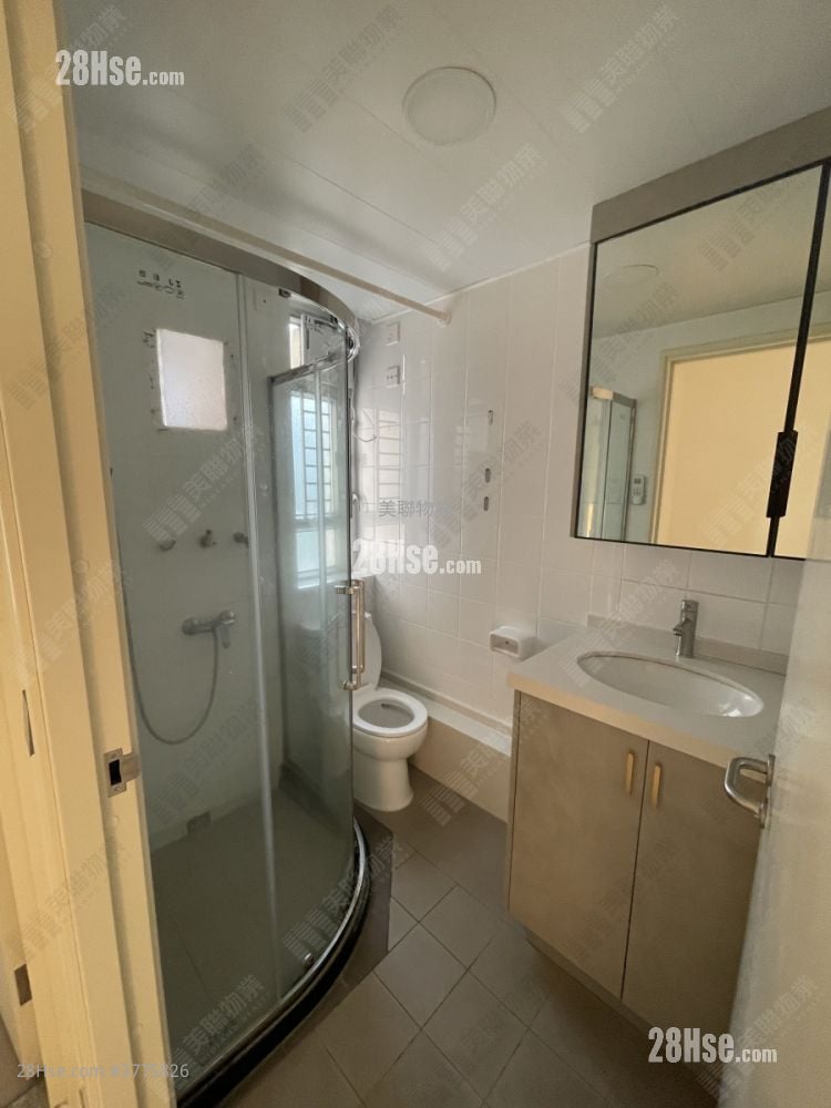 Shan Lai Court Sell 385 ft²