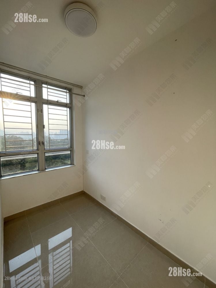 Shan Lai Court Sell 385 ft²