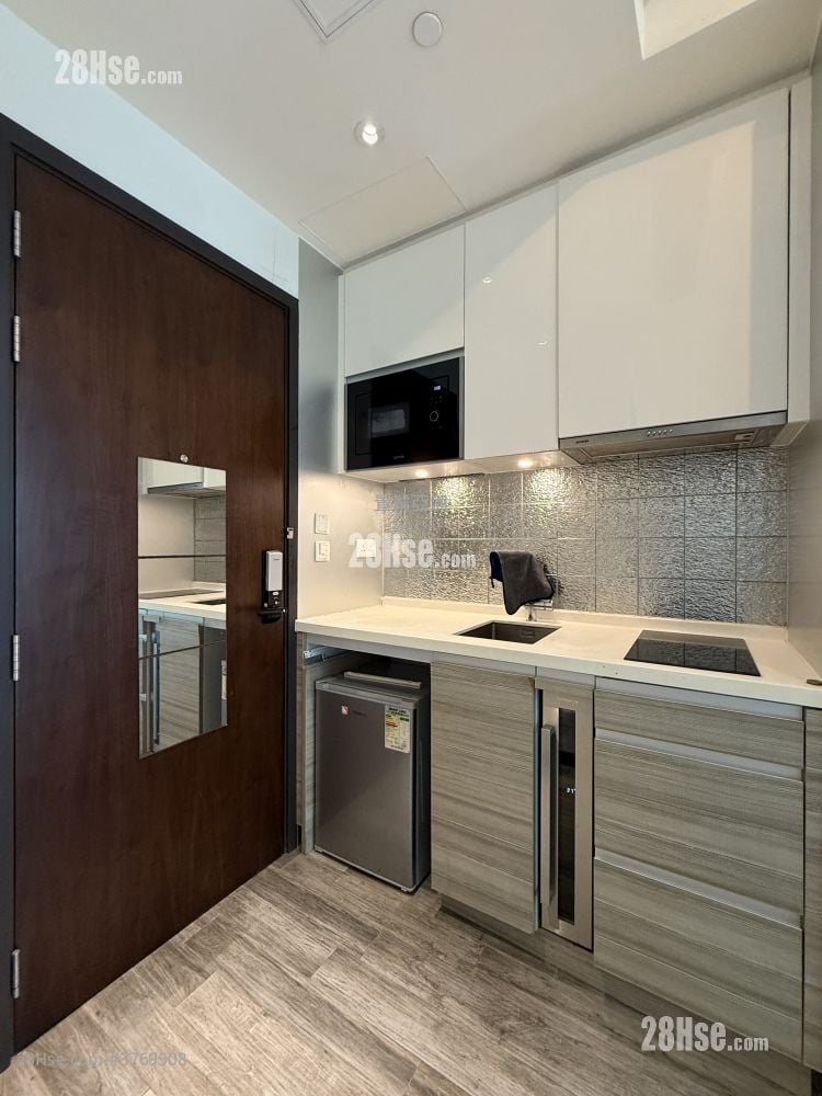 AVA128 售盘 开放式间隔 , 1 浴室 227 平方尺