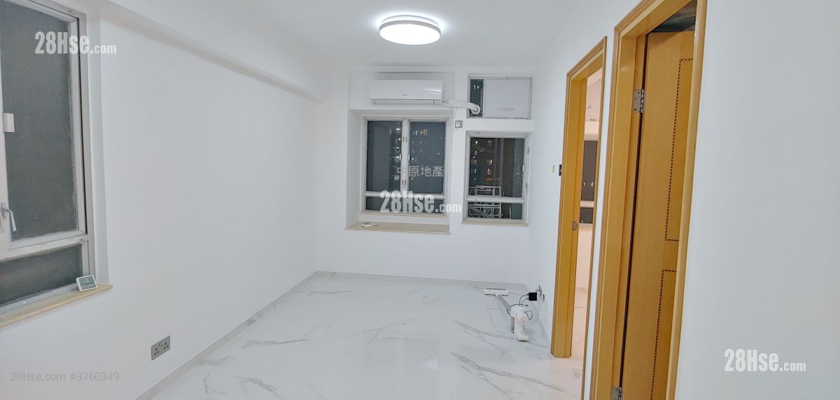 New Kwai Fong Gardens Sell 2 Bedrooms 418 ft²