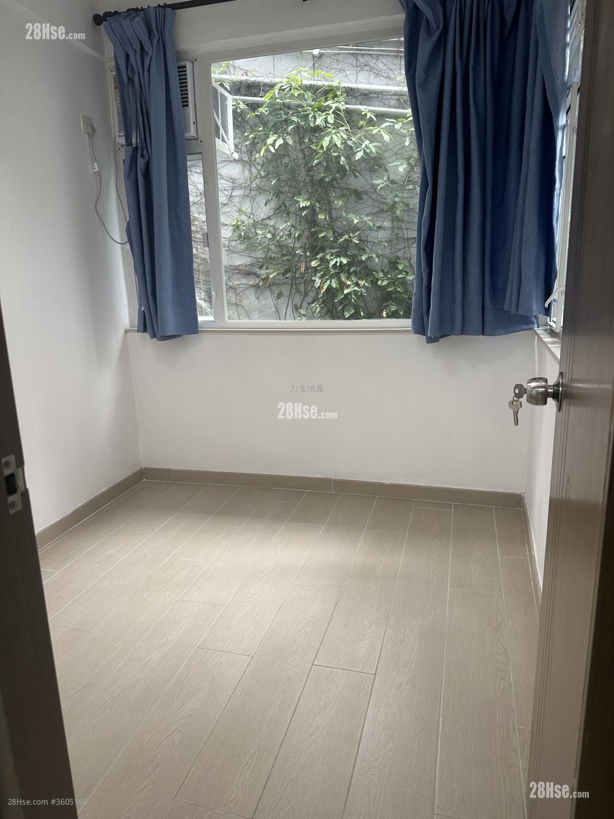 Kwun Tong Mansion Sell 2 Bedrooms , 1 Bathroom 397 ft²