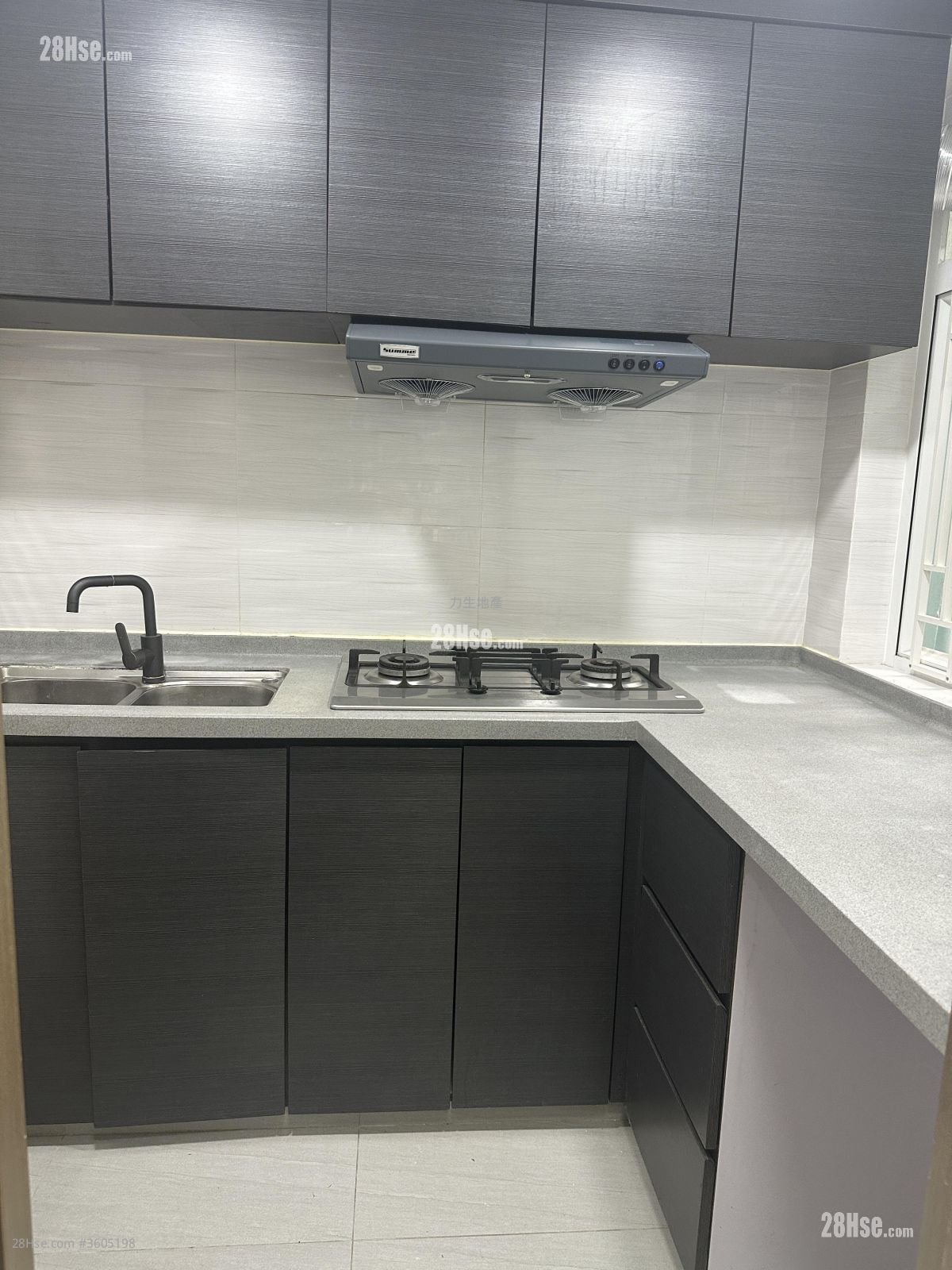 Kwun Tong Mansion Sell 2 Bedrooms , 1 Bathroom 397 ft²