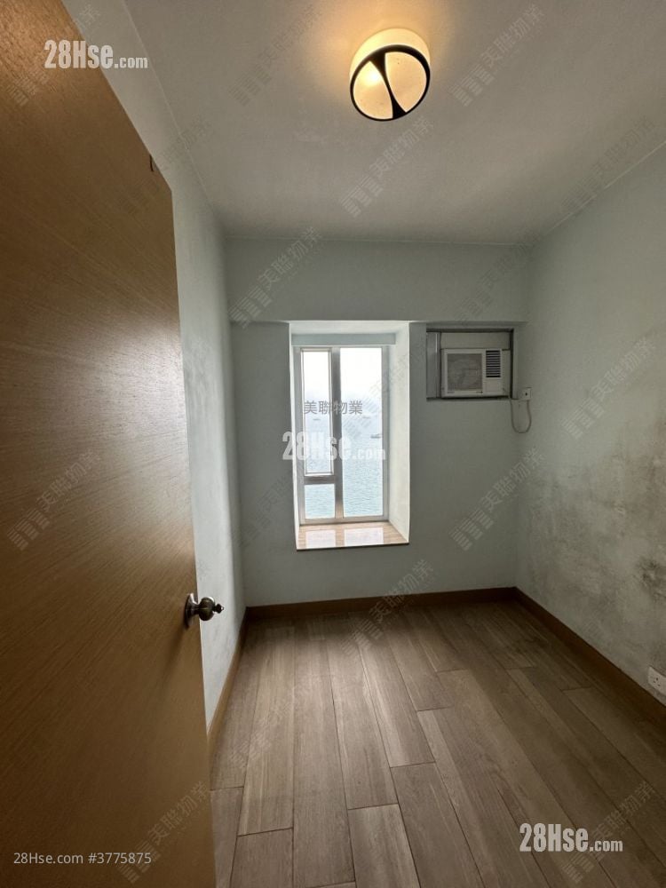 Marina Garden Sell 3 Bedrooms 646 ft²