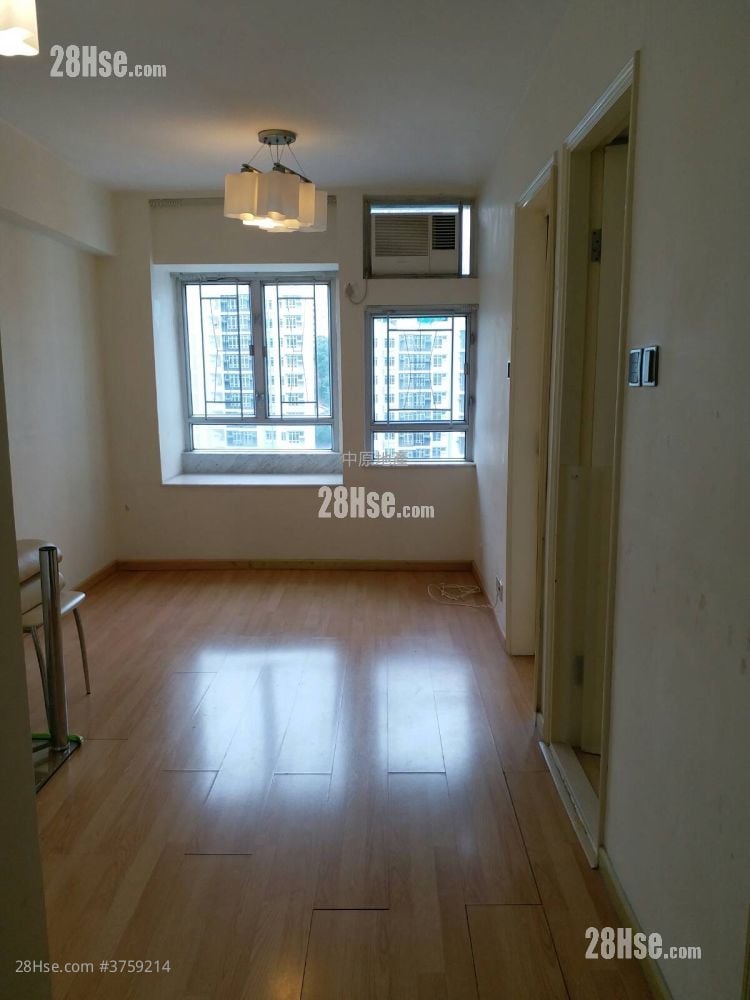 New Kwai Fong Gardens Sell 2 Bedrooms 418 ft²