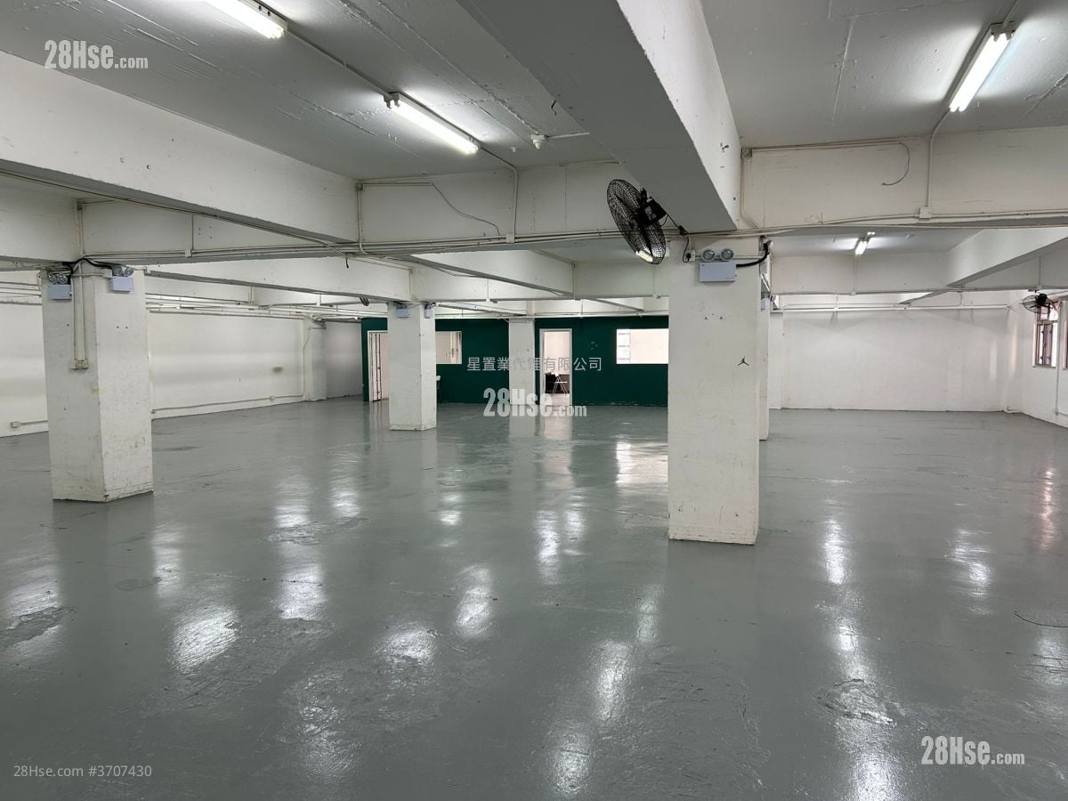 荃湾工业大厦 租盘 2 房 , 2 厕所