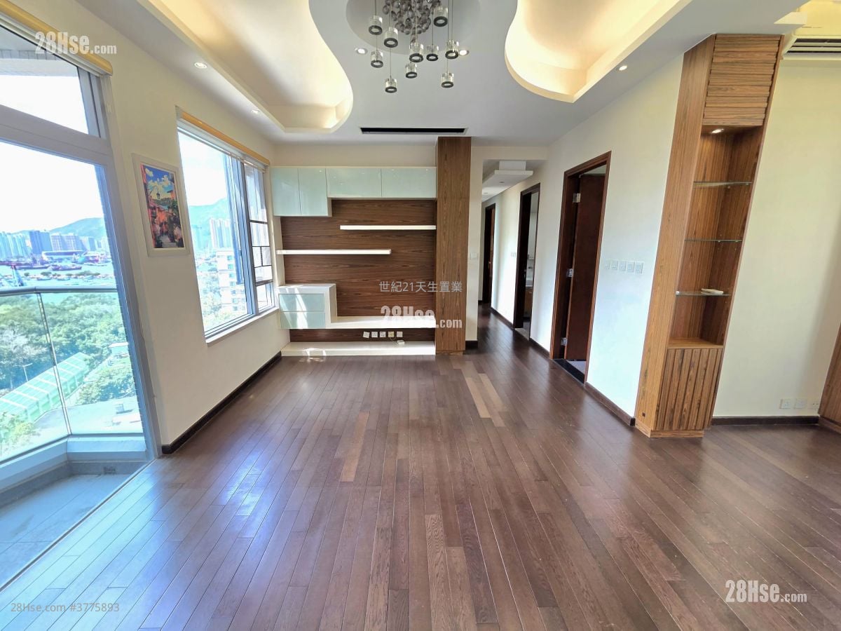 South Crest Rental 3 Bedrooms , 2 Bathrooms 934 ft²