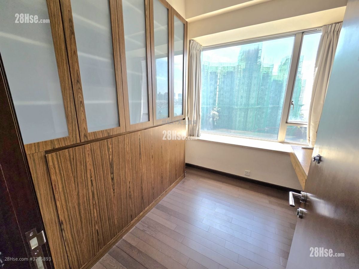 South Crest Rental 3 Bedrooms , 2 Bathrooms 934 ft²