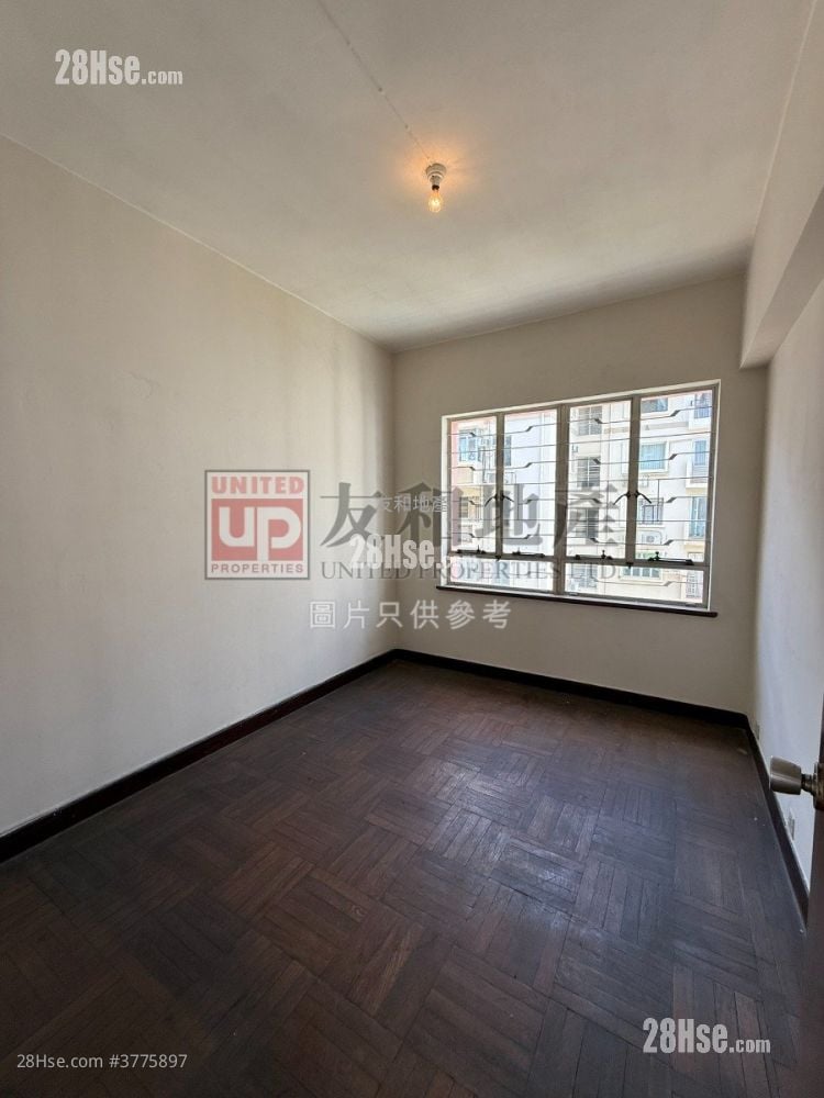 Bel-Air House Sell 1,032 ft²