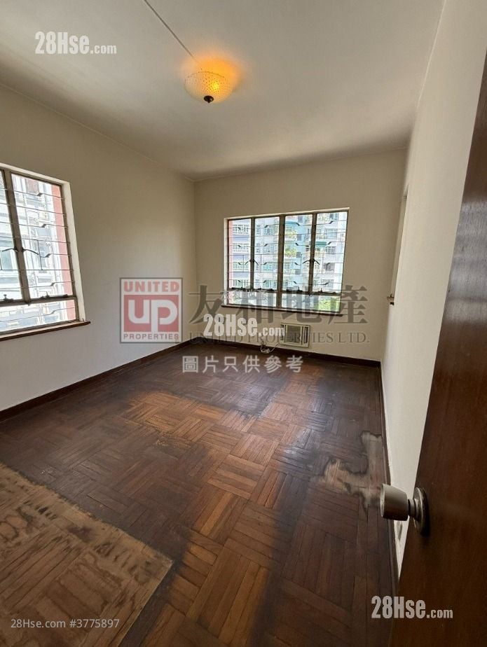 Bel-Air House Sell 1,032 ft²