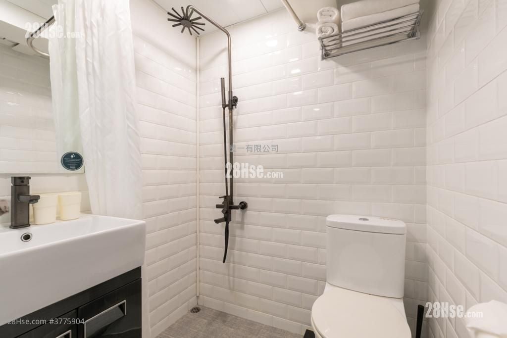 Wai On Building Rental Studio , 1 Bathroom 160 ft²