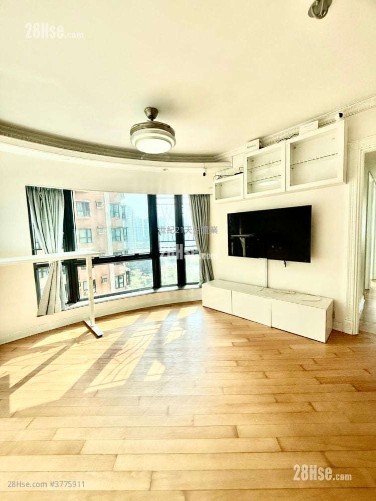 爱琴海岸 售盘 3 房 , 1 浴室 623 平方尺