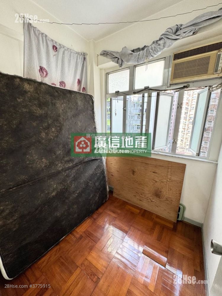 华发大厦 售盘 3 房 , 1 浴室 349 平方尺